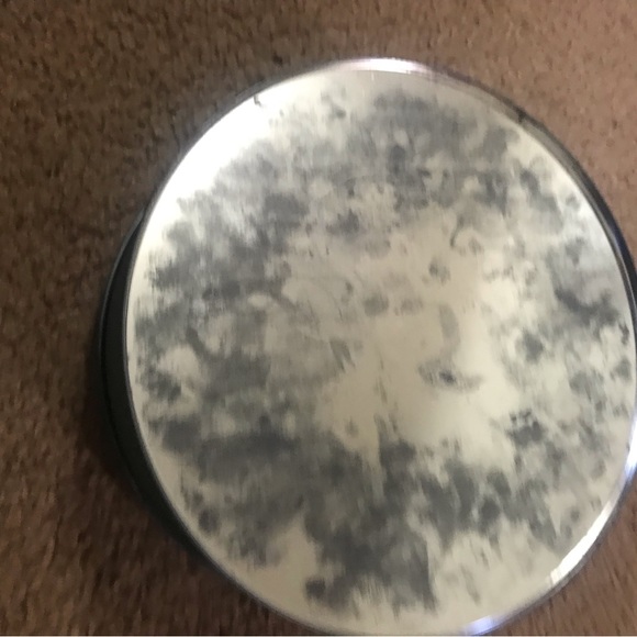 Vintage 1940s, 1950s and 1960s Decorative Christmas Metal Tins. Set of 3 - Picture 5 of 13